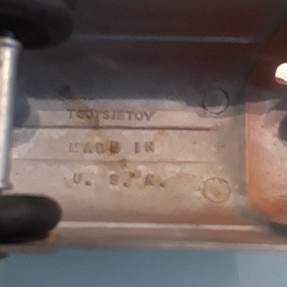 Toy - Picture 2 of 6